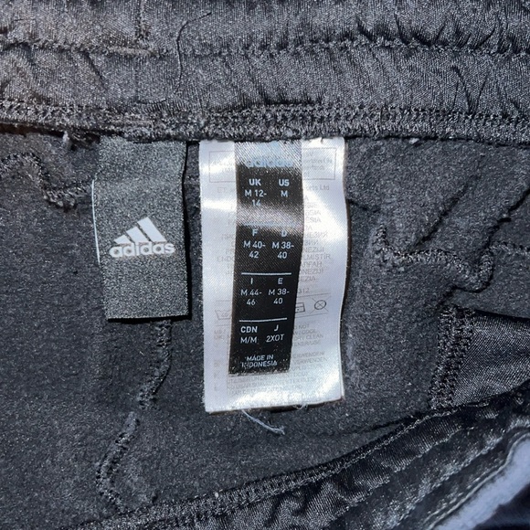 Women’s adidas sweats - Picture 4 of 5